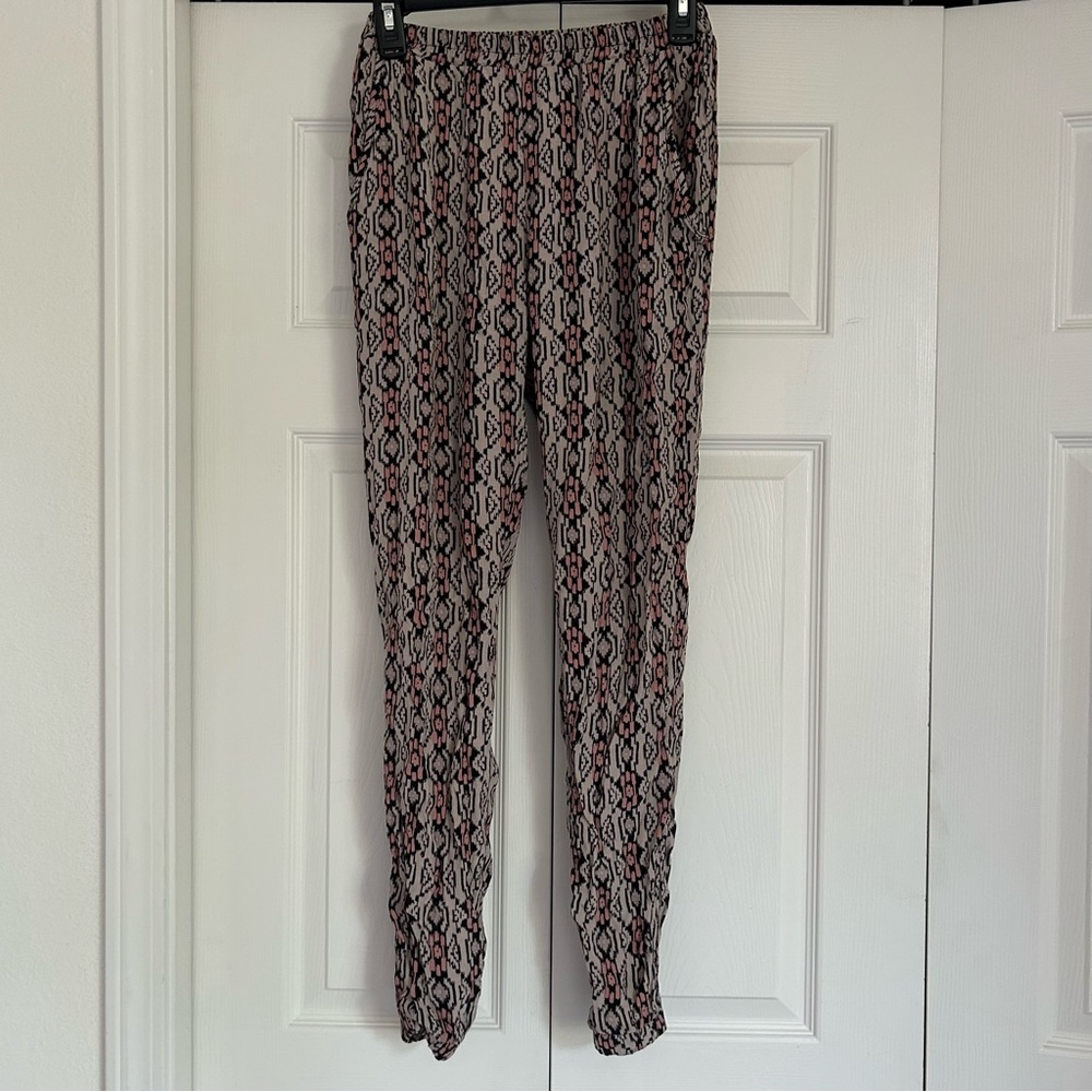 Brandy Melville Funky Pants